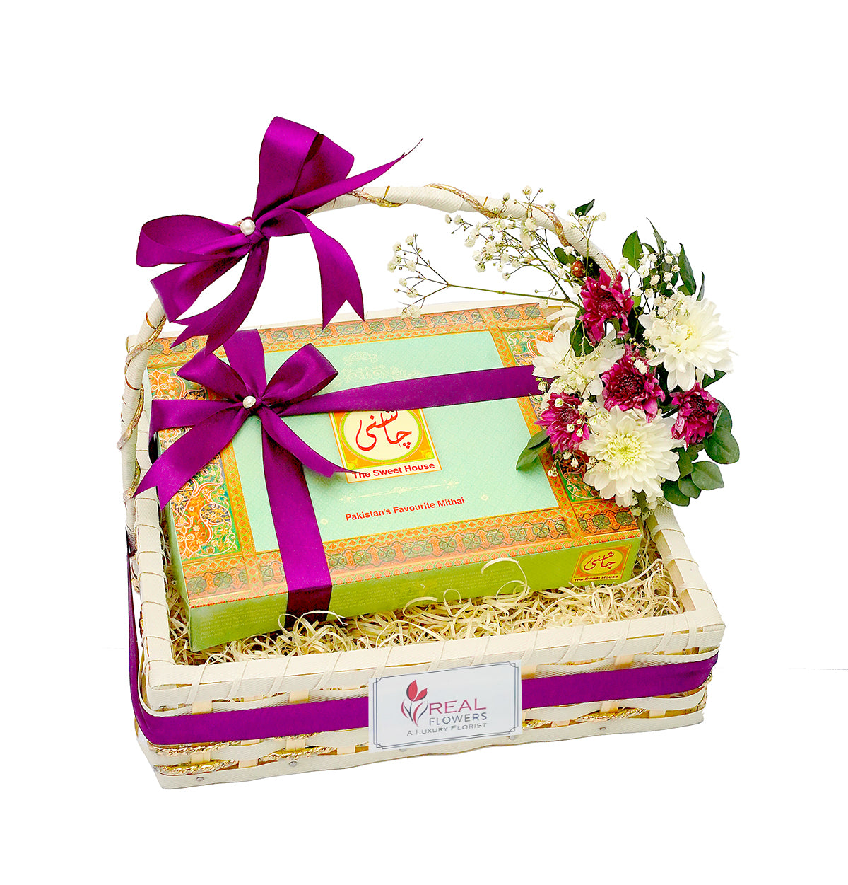 1kg sweets gift basket decorated with fresh flowers - Real Flowers Pakistan