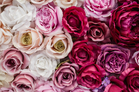 Flowers and gifts to maintain a long-distance relationship
