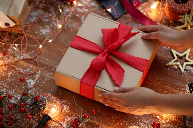 5 Anniversary Gifts for Husband on your 10th Anniversary