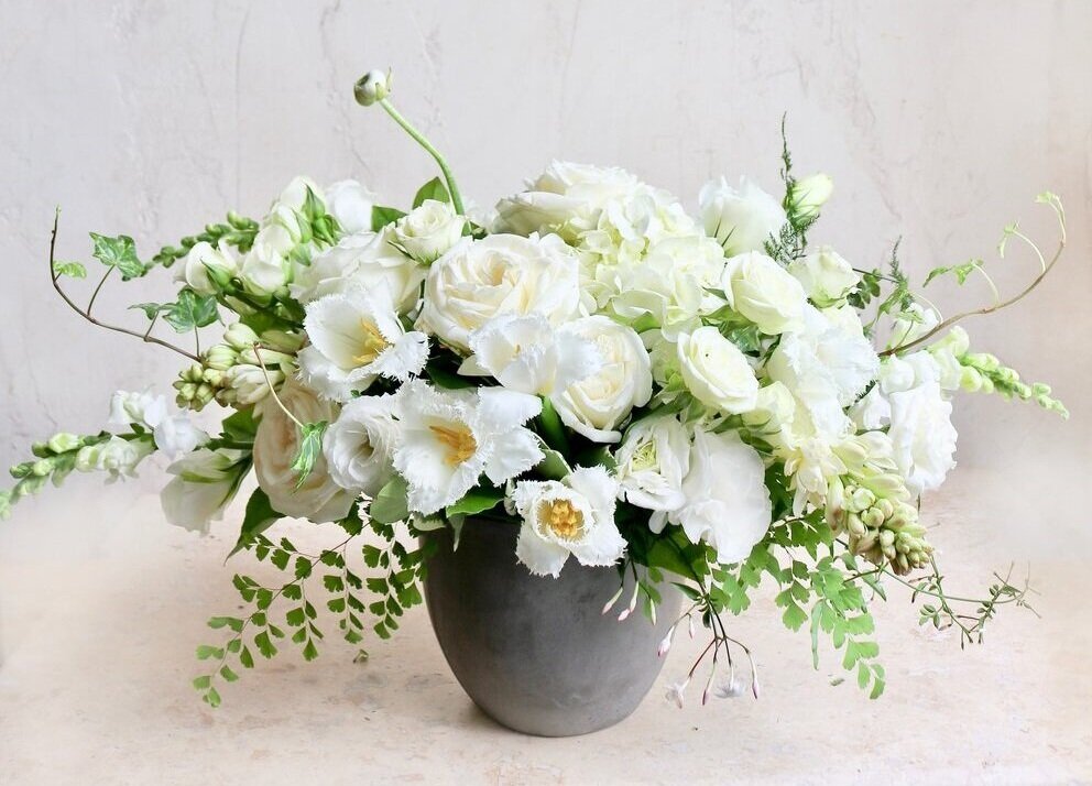 Best Sympathy Flowers for 2023