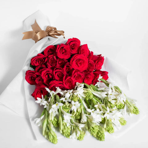 Red Affair - Real Flowers Pakistan