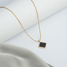 Noir Mirage Necklace