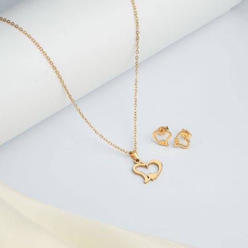 Amora Heart Pendant Set - Real Flowers Pakistan