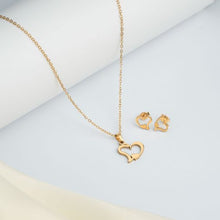 Amora Heart Pendant Set