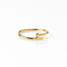 Valencia Nail Cuff