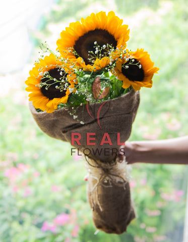 A Ray - Real Flowers Pakistan