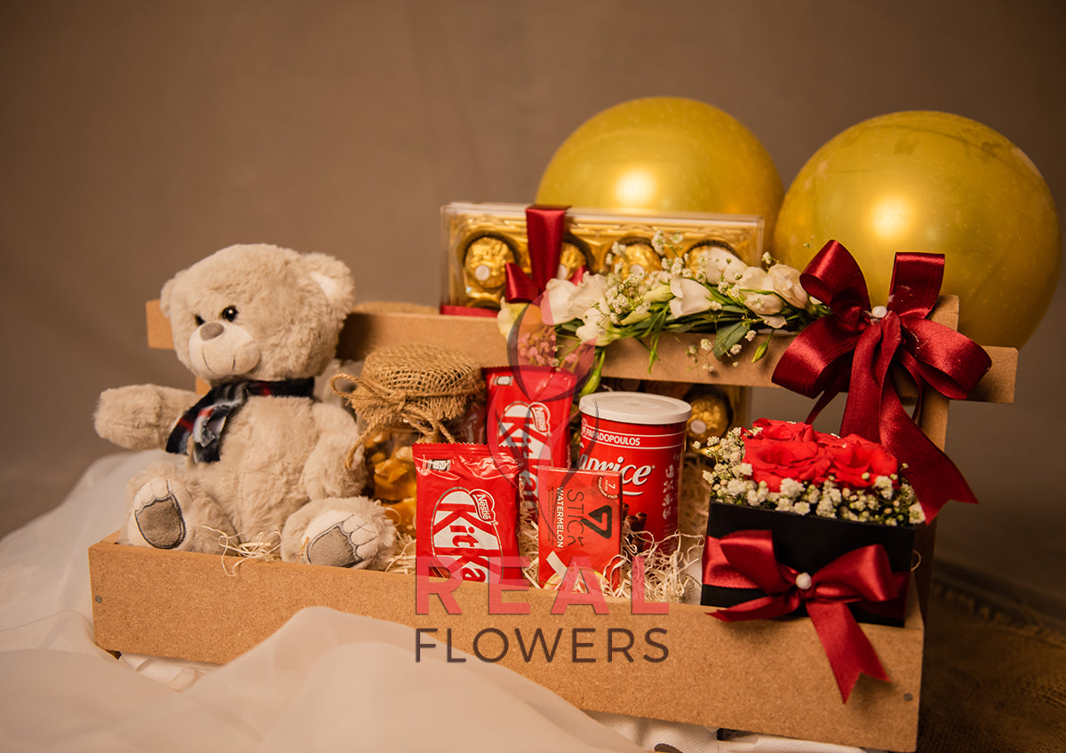 Crimson Hamper - Real Flowers Pakistan