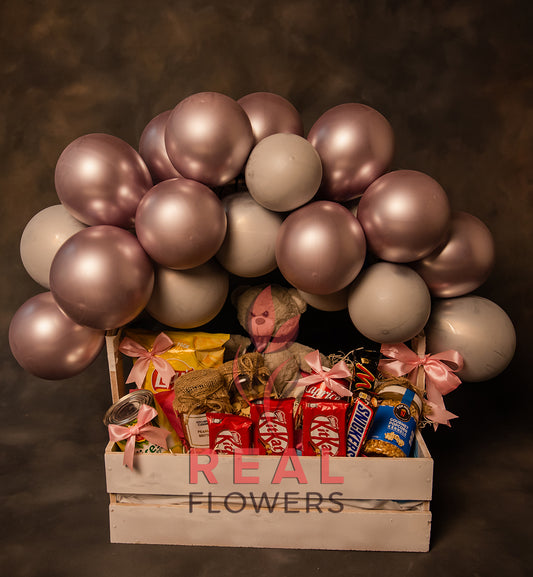 Baby Girl Hamper - Real Flowers Pakistan
