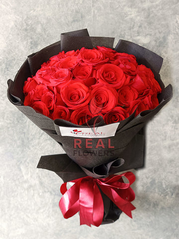 A Radiant Love - Real Flowers Pakistan